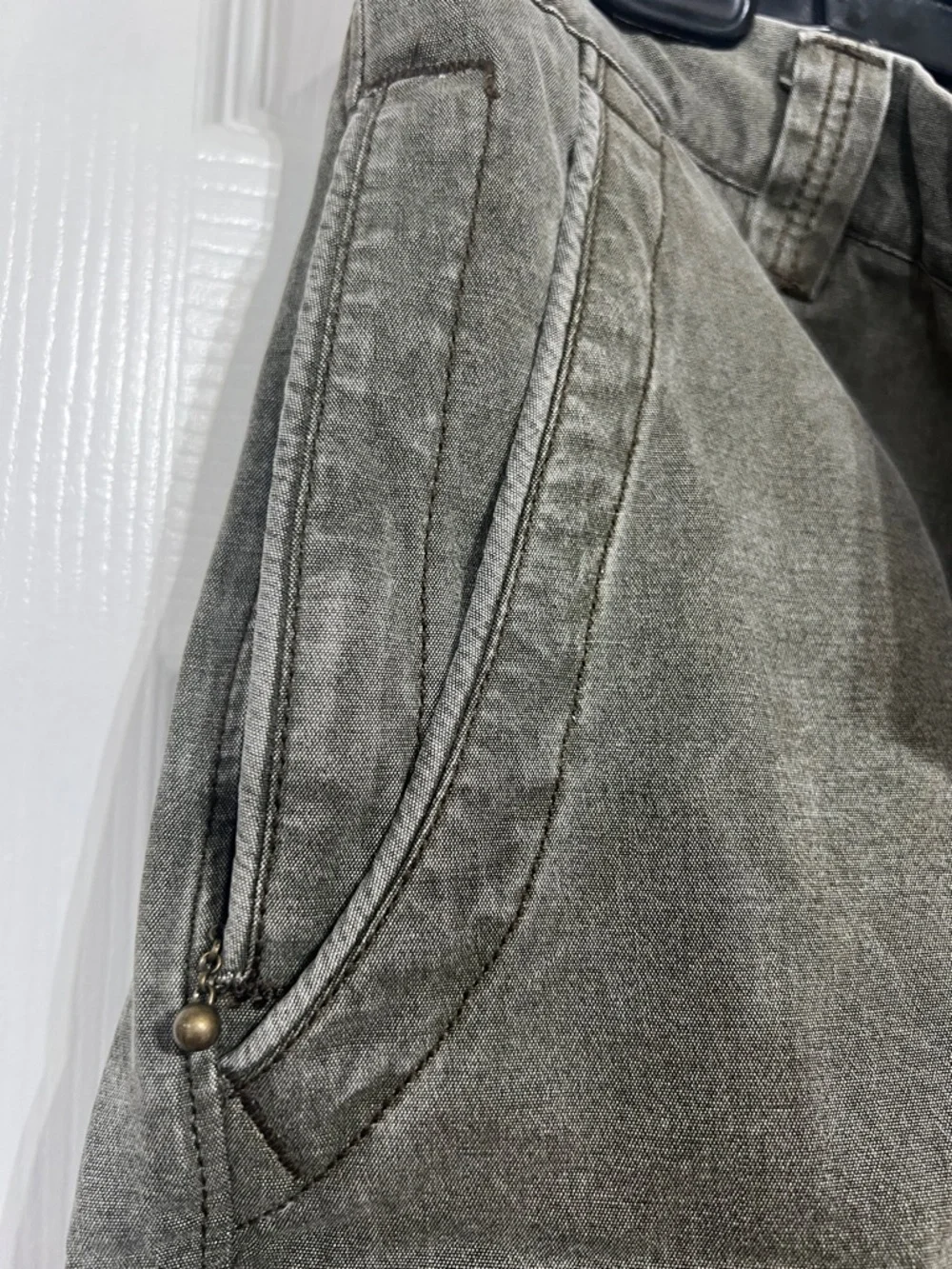 Tommy Bahama Men's 33 Olive Gray Casual Classic Silk Blend Shorts